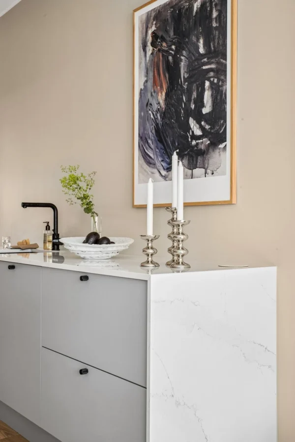 Technistone Kvarts Benkeplate Calacatta Serchio - Bilde 6