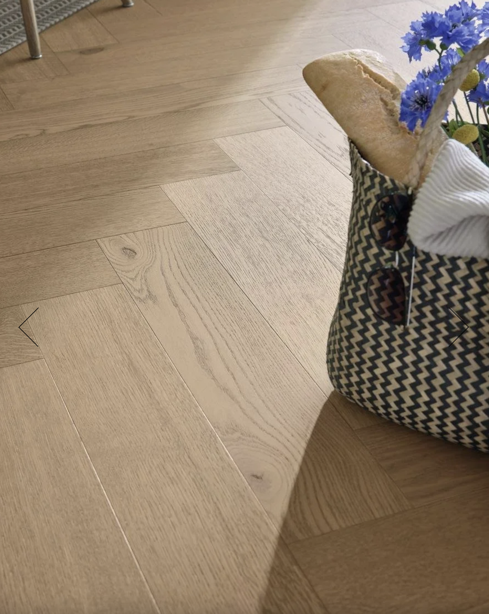 Saga Hardwood Fiskeben Dyna herdet tregulv i fiskebensmønster